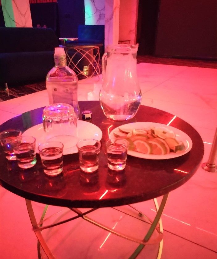 club cafe rojo 16